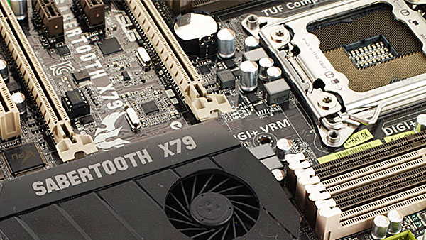 [HWW] Review Asus Sabertooth X79 Moederbord