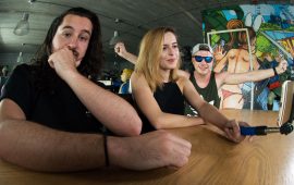 Brievenmaandag over Twitch IRL, de E3 Live Party en stage lopen