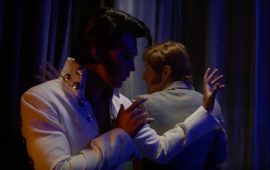 Trailer Trash met Green Hell VR, Elvis & Black Crab